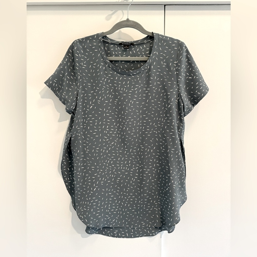 Acrobat top size medium